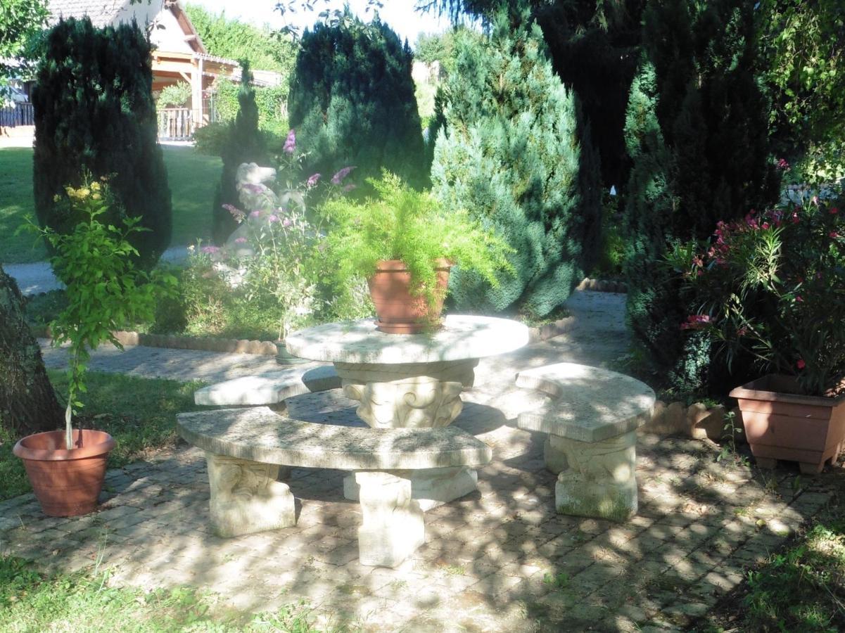 Clos De La Natouze Boyer Exteriér fotografie